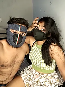 Love-N online show from April 2026 06:24:02 PM