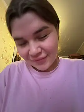 Snapshot of ella_zzz chatting on April 2026 04:01:01 PM ella zzz online show from April 2026 04:01:01 PM