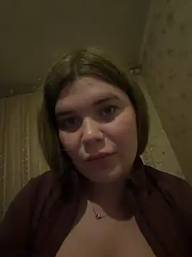 Snapshot of ella_zzz chatting on May 2026 08:58:02 PM ella zzz online show from May 2026 08:58:02 PM