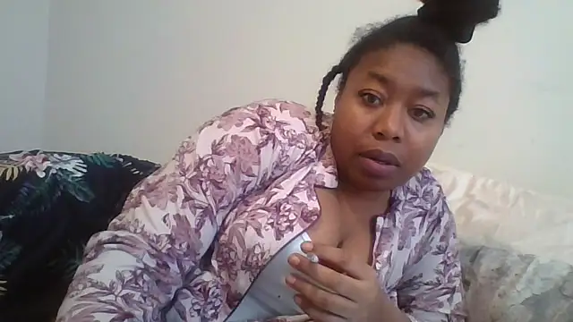 Snapshot of angeliquebelcali chatting on February 2025 06:23:01 PM angeliquebelcali online show from February 2025 06:23:01 PM