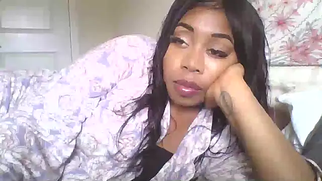 Snapshot of angeliquebelcali chatting on September 2025 07:17:01 PM angeliquebelcali online show from September 2025 07:17:01 PM