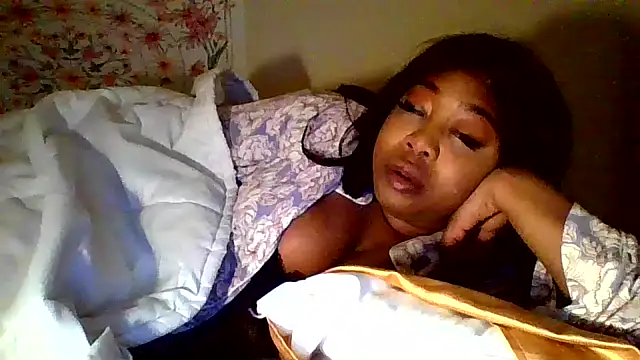 Snapshot of angeliquebelcali chatting on October 2025 07:09:02 AM angeliquebelcali online show from October 2025 07:09:02 AM