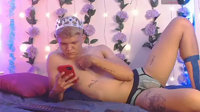 izan 20 online show from February 2026 09:48:02 PM