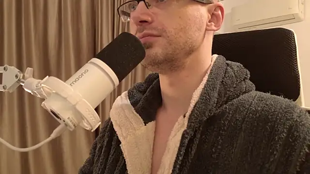 Moonsire1 online show from February 2026 07:39:02 PM