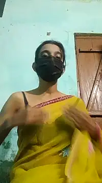 Snapshot of Bong-lady chatting on March 2025 07:04:02 AM Bong-lady online show from March 2025 07:04:02 AM