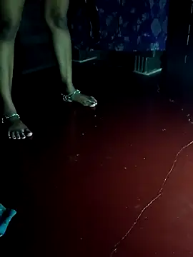 Snapshot of Bong-lady chatting on September 2025 06:20:01 PM Bong-lady online show from September 2025 06:20:01 PM