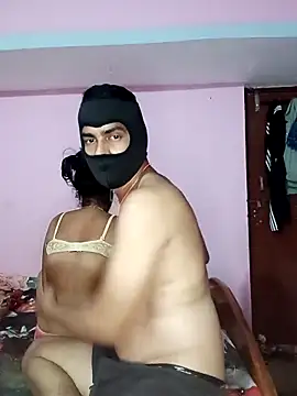 Snapshot of USHA_BHABHI chatting on May 2026 10:59:02 PM USHA BHABHI online show from May 2026 10:59:02 PM