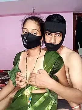 Snapshot of USHA_BHABHI chatting on June 2026 11:14:02 PM USHA BHABHI online show from June 2026 11:14:02 PM