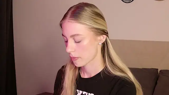 GabriellaOlsen online show from April 2026 05:50:02 PM