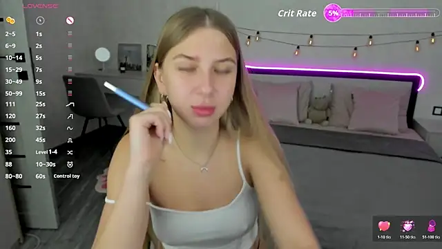 Snapshot of AureliaBliss_ chatting on July 2026 04:58:02 AM AureliaBliss online show from July 2026 04:58:02 AM