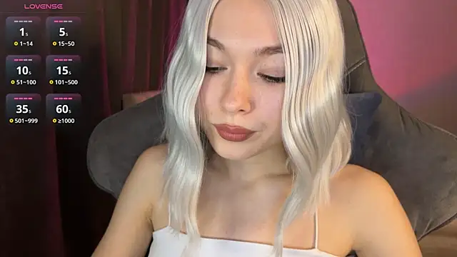 Snapshot of Ohmy_Nora_ chatting on June 2026 01:46:02 PM Ohmy Nora online show from June 2026 01:46:02 PM