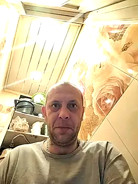 MaxDevilWhite online show from November 2025 08:55:01 PM