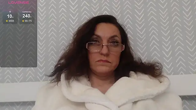 Soffya Soy online show from February 2026 07:56:02 PM