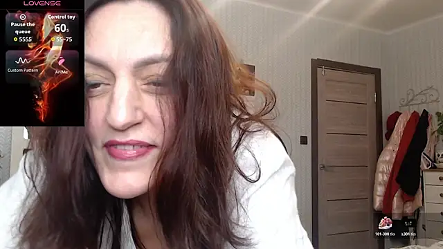 Soffya Soy online show from March 2026 06:14:01 PM