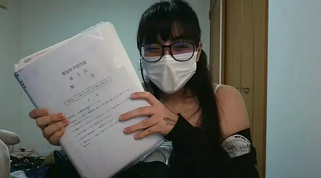 Snapshot of Sisi_cute chatting on February 2025 08:24:01 AM Sisi cute online show from February 2025 08:24:01 AM