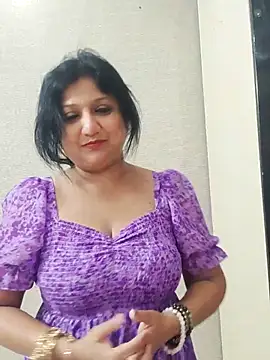 Snapshot of horny_lizia chatting on May 2026 04:45:01 PM horny lizia online show from May 2026 04:45:01 PM