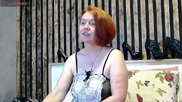 Snapshot of Alis_Lovi chatting on May 2026 10:43:01 AM Alis Lovi online show from May 2026 10:43:01 AM