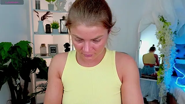 Donna Sun online show from March 2026 05:26:02 AM