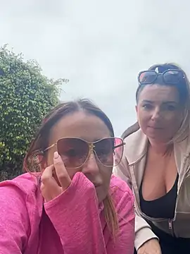 Snapshot of MolliexLexi1 chatting on January 2025 02:36:01 PM MolliexLexi1 online show from January 2025 02:36:01 PM