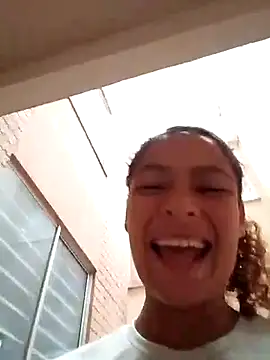 Zoedaniels online show from February 2025 02:30:01 PM