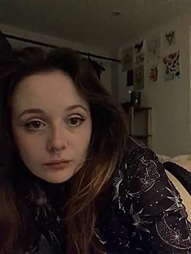 Azapourtoi online show from February 2025 09:25:02 PM