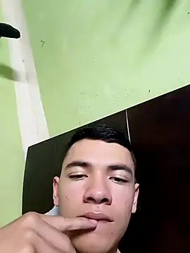 andresiito203 online show from January 2025 06:28:01 AM