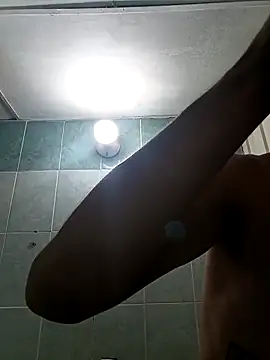 andresiito203 online show from February 2025 04:04:01 AM