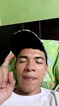 andresiito203 online show from February 2025 05:23:01 AM