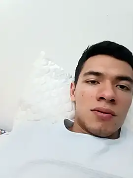 andresiito203 online show from October 2025 04:48:01 AM