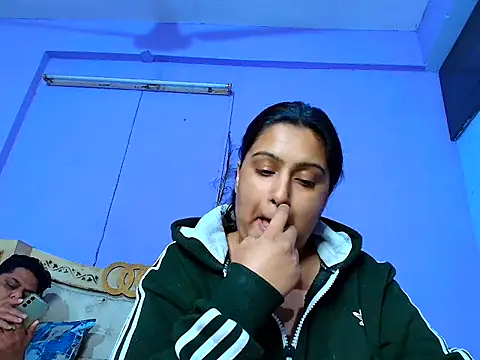 Sophia James online show from January 2025 05:48:01 PM