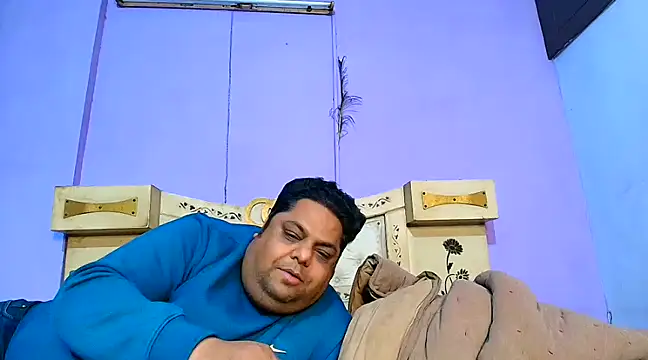 Sophia James online show from January 2025 04:13:02 PM