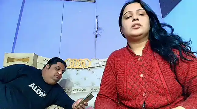 Sophia James online show from February 2025 11:08:02 AM