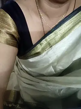 Snapshot of laxmitelugu78 chatting on October 2025 03:57:02 PM laxmitelugu78 online show from October 2025 03:57:02 PM