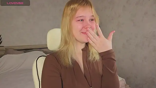 Amy Kimberlly online show from November 2025 12:20:02 AM