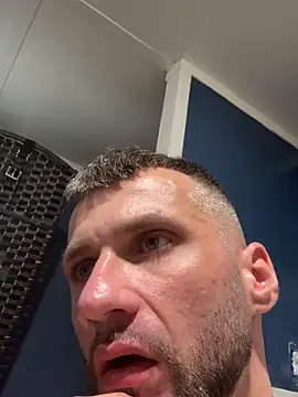 sexyhotstud12 online show from December 2025 10:28:02 PM