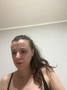 bunnythetailor online show from February 2026 04:27:02 PM