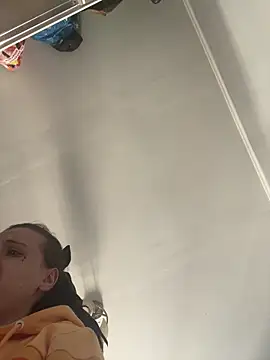 bunnythetailor online show from February 2026 11:10:01 AM