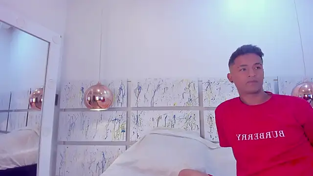 Nikki and Mayk online show from November 2025 02:55:02 AM