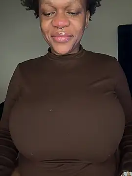 Boneca25 online show from February 2026 02:39:02 AM