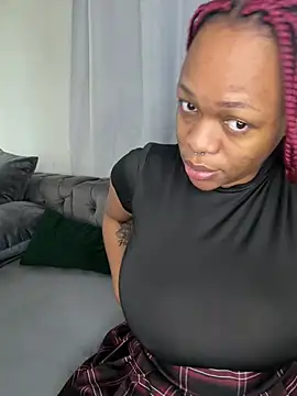 Boneca25 online show from July 2026 09:05:02 AM