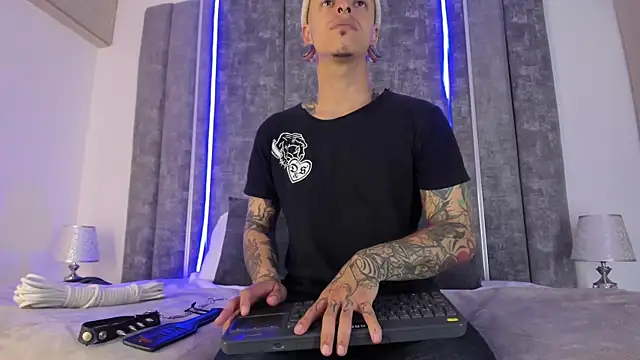 kaletattoo online show from February 2025 07:59:02 PM