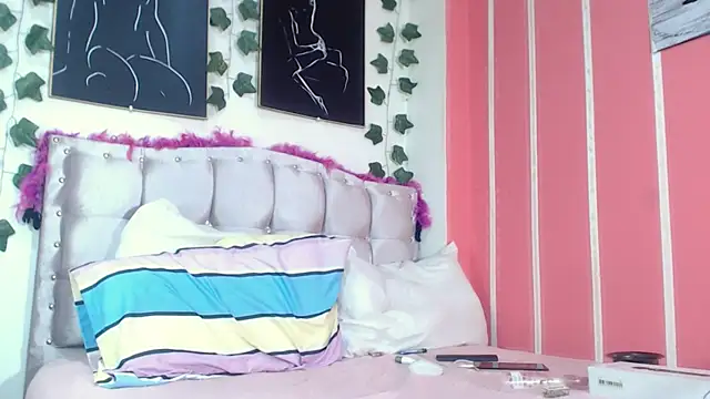 annyevans 1 online show from March 2025 08:43:02 PM