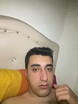 Snapshot of emrreeizm chatting on March 2026 01:55:01 AM emrreeizm online show from March 2026 01:55:01 AM