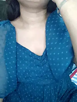 Snapshot of JANVI_MISHRA1 chatting on May 2026 05:53:02 PM JANVI MISHRA1 online show from May 2026 05:53:02 PM