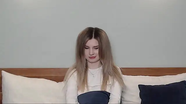 Chloe Addison online show from February 2025 05:16:01 PM