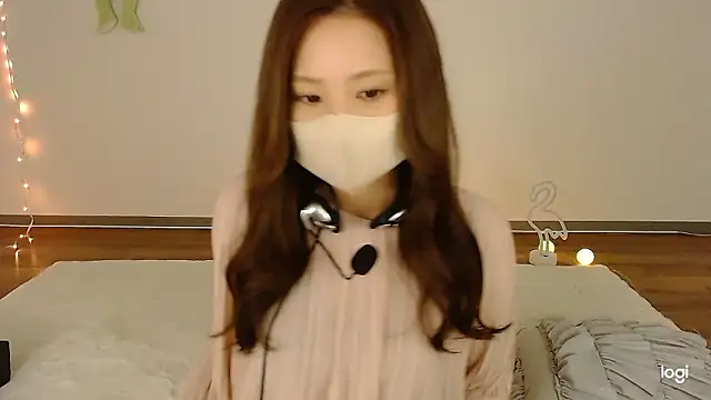 Snapshot of hinano_JP chatting on October 2025 02:07:01 AM hinano JP online show from October 2025 02:07:01 AM