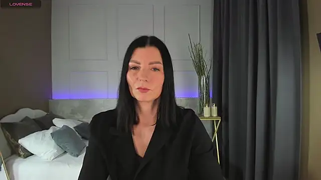 Snapshot of MonicaCheerful chatting on January 2025 06:49:02 AM MonicaCheerful online show from January 2025 06:49:02 AM