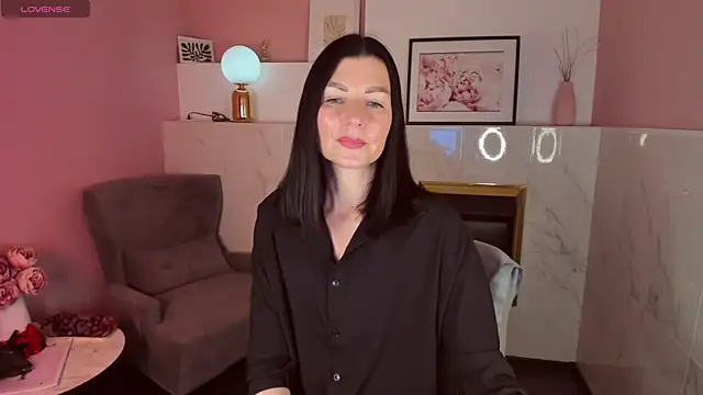 Snapshot of MonicaCheerful chatting on February 2025 03:31:02 PM MonicaCheerful online show from February 2025 03:31:02 PM