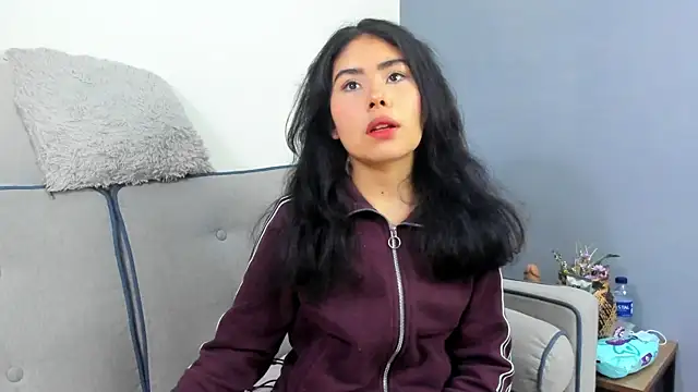 Snapshot of Alice_evans_lov chatting on January 2026 01:05:02 PM Alice evans lov online show from January 2026 01:05:02 PM