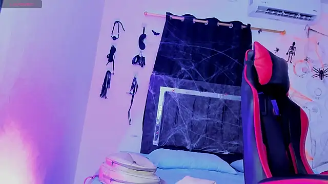 Nicol TransGirl online show from October 2025 03:10:02 AM